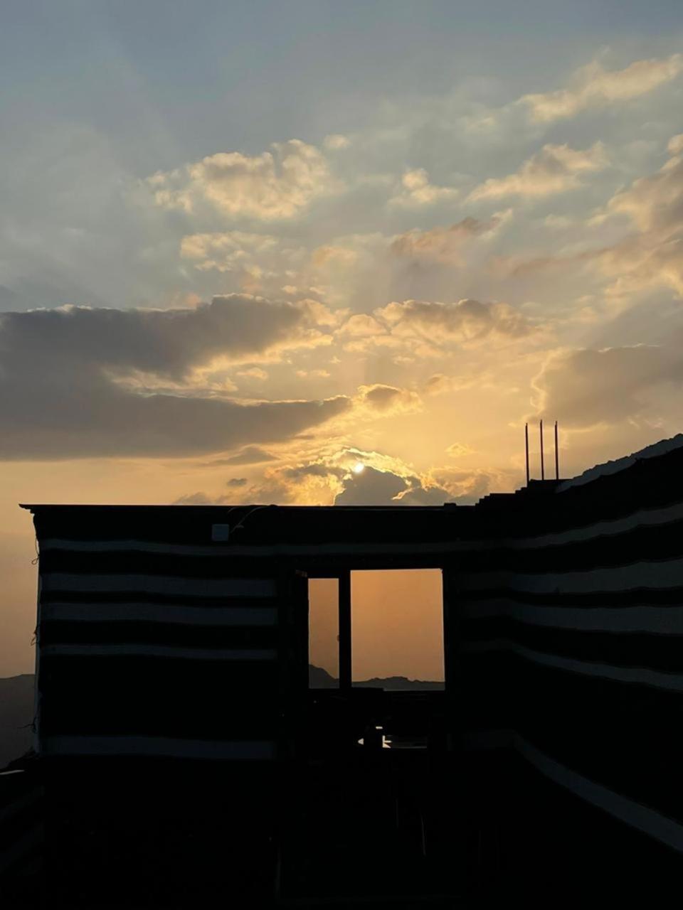 Plaza View Hostel At Tayyibah Exterior foto